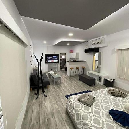 Deluxe Yiota'S Studio ! Klorakas Exterior photo