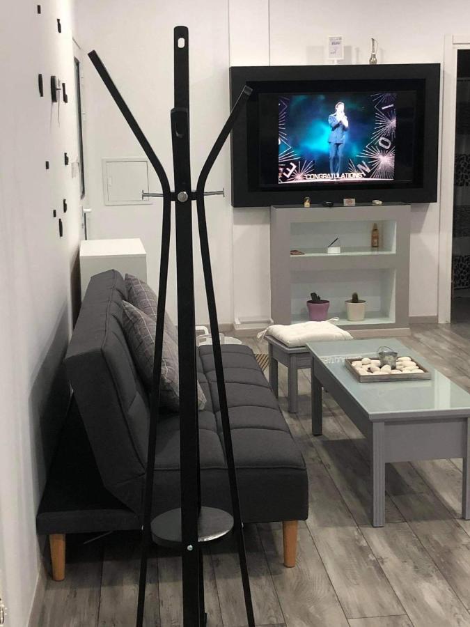 Deluxe Yiota'S Studio ! Klorakas Exterior photo